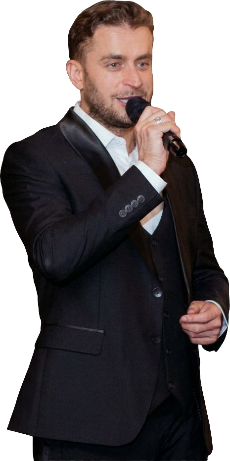 Александр Ванин с микрофоном